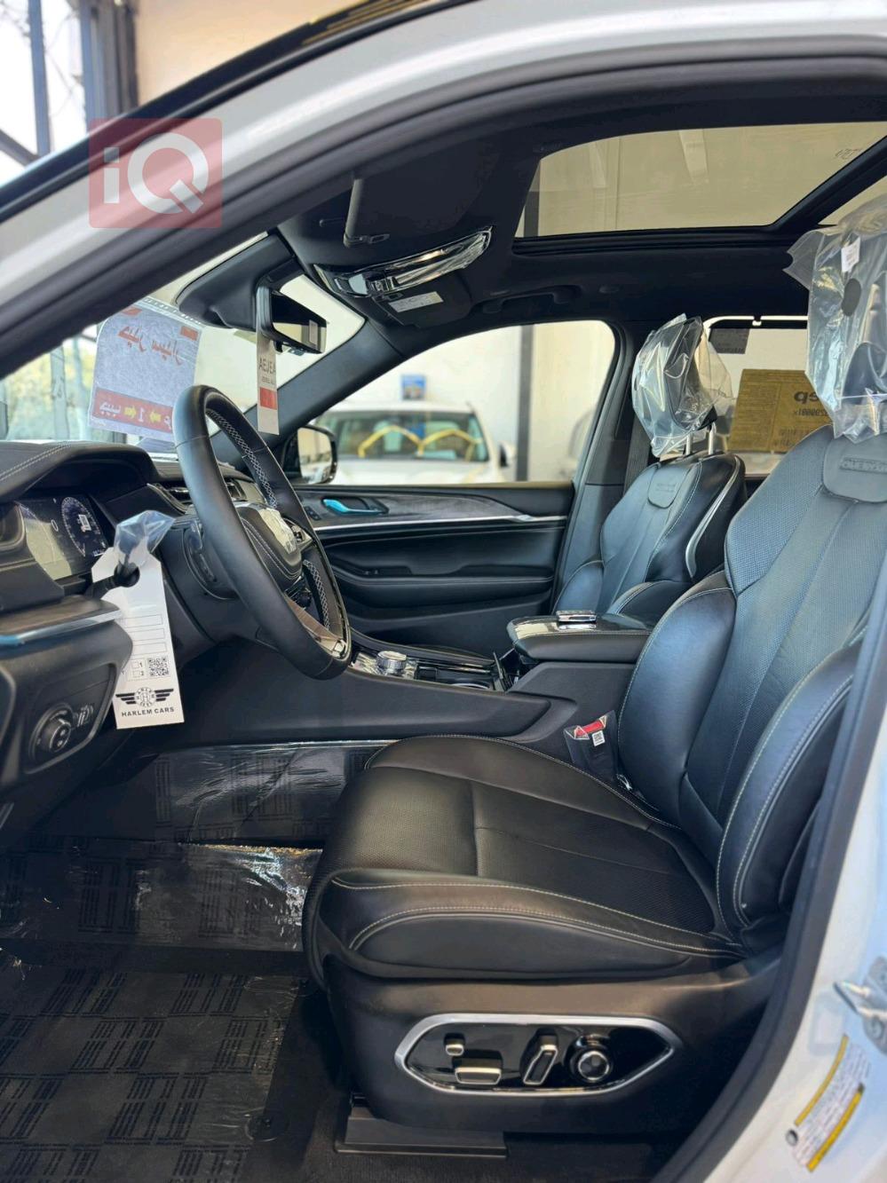 جیپ گراند شیرۆکی